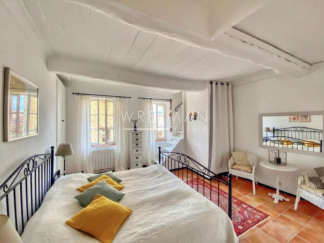 Maison à FAYENCE