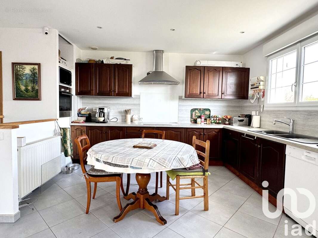 Photo 2 - Maison à SAINT-XANDRE