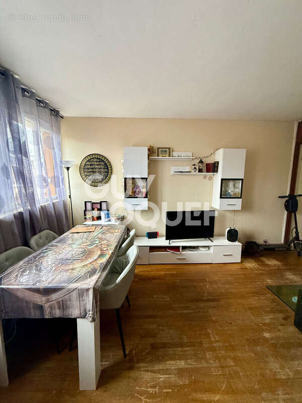 Appartement à NEUILLY-SUR-MARNE