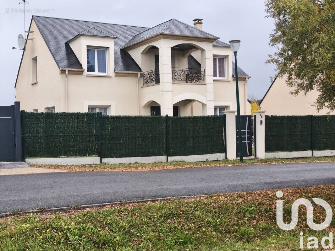 Photo 1 - Maison à VENNECY