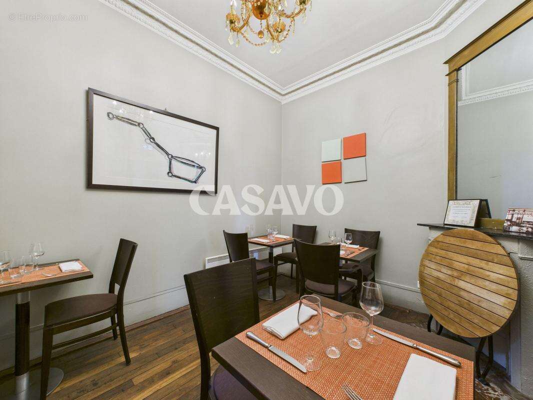 Appartement à PARIS-14E