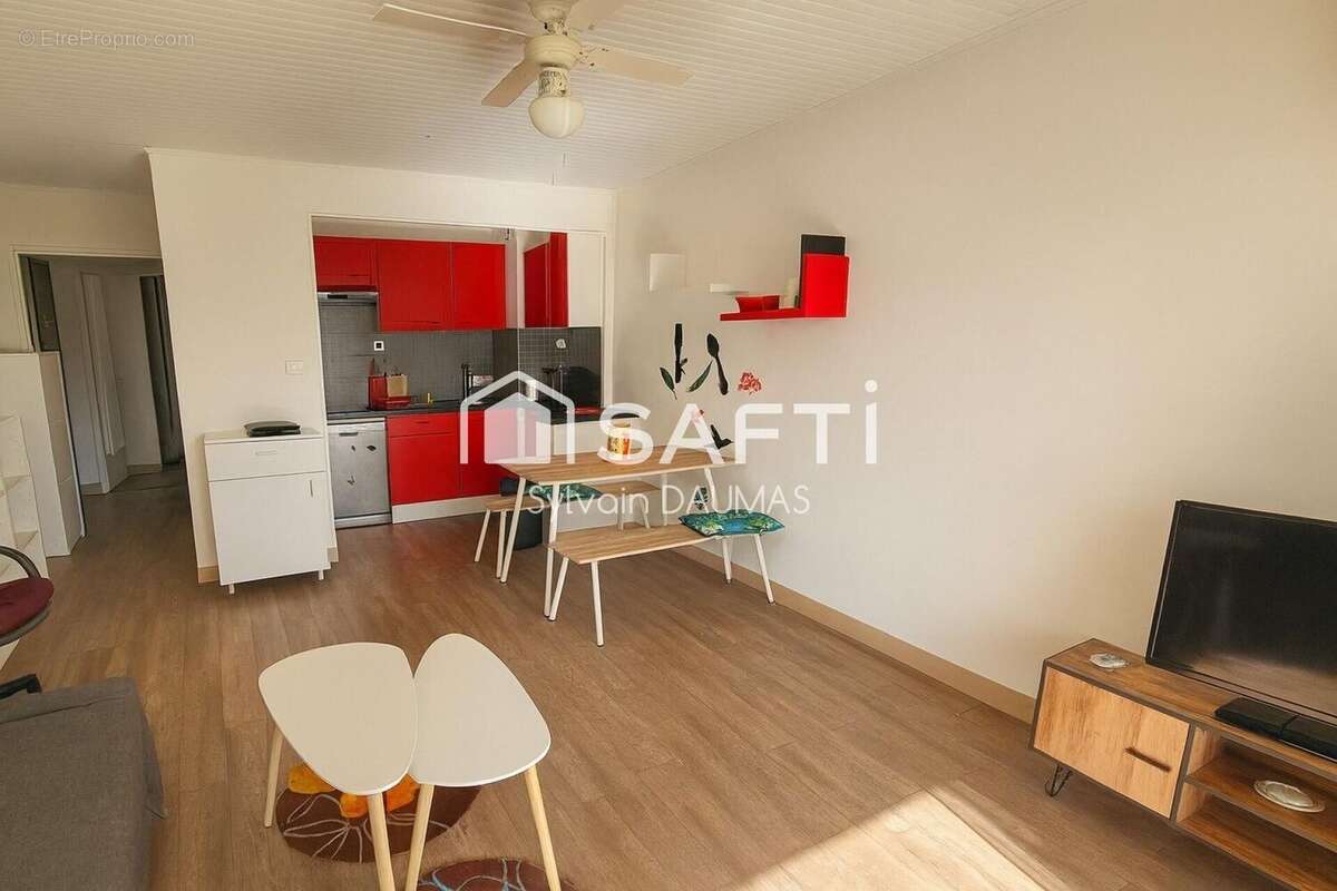 Photo 2 - Appartement à SIX-FOURS-LES-PLAGES