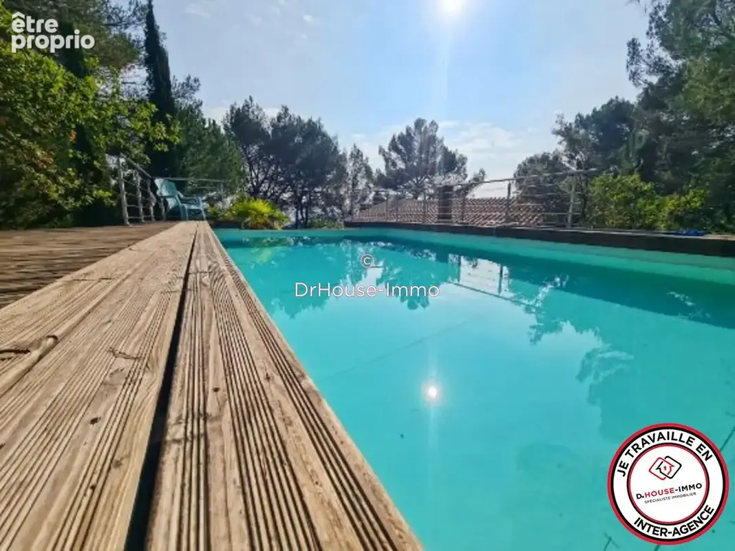 Maison 7 pièces 195 m² à vendre à Pierrevert (04860) - photo 4