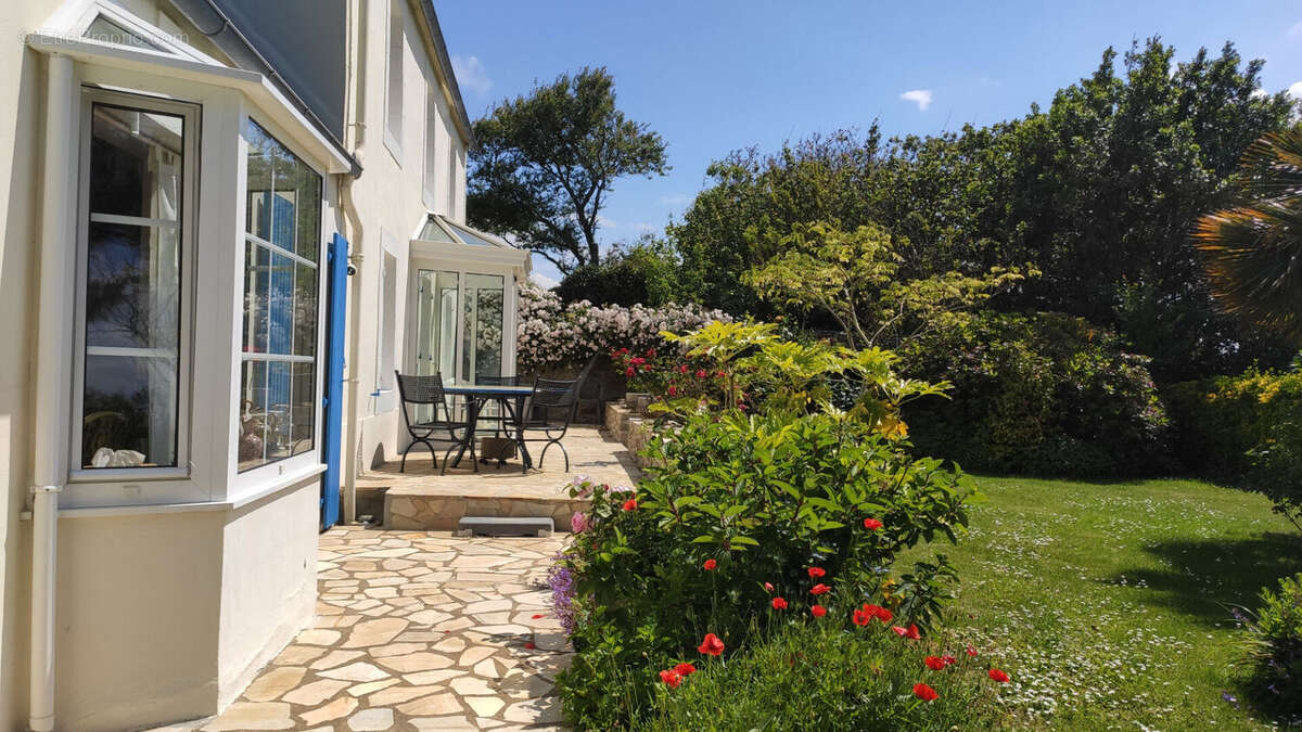 Maison à BEUZEC-CAP-SIZUN