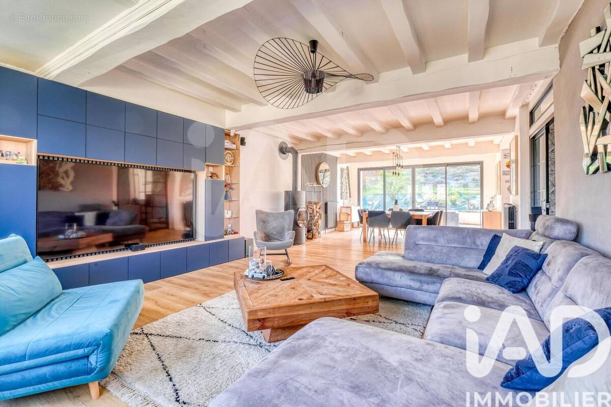 Photo 1 - Maison à MONTEVRAIN