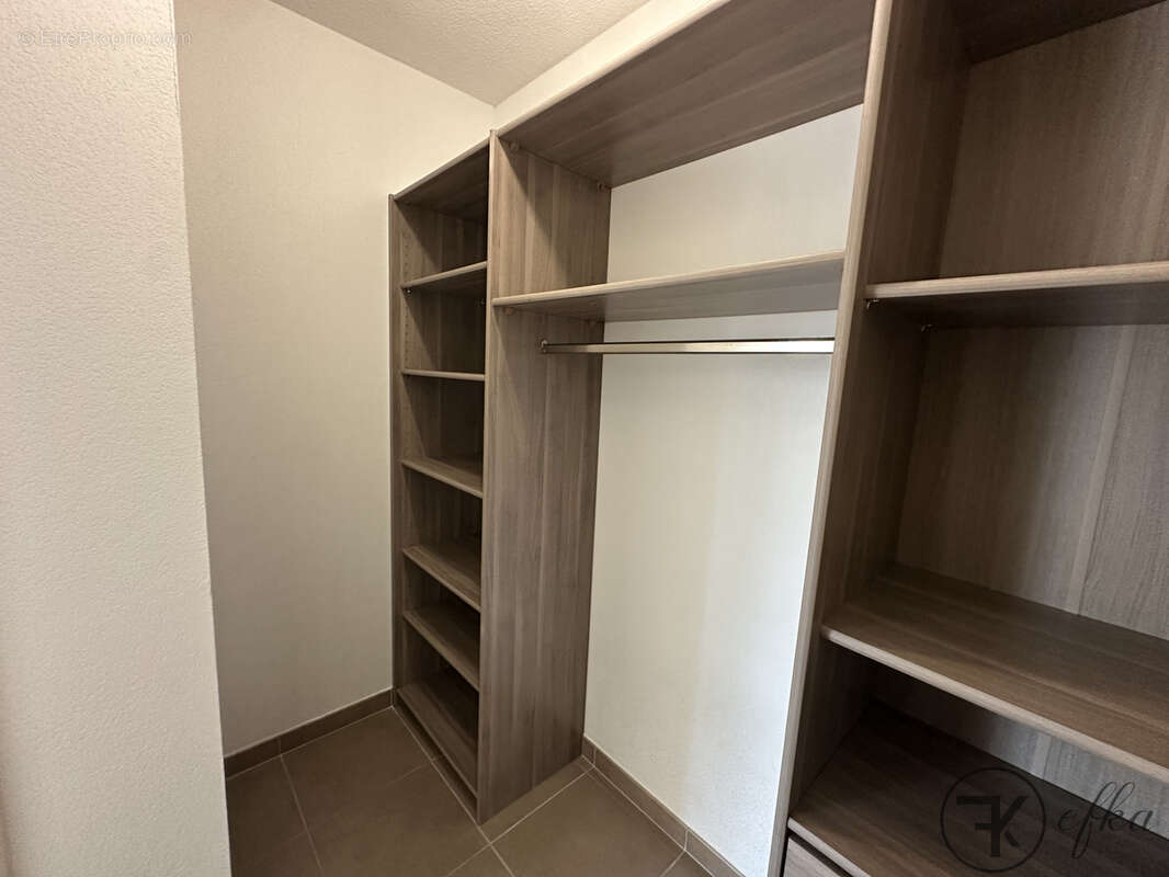 Appartement à CASTELNAU-LE-LEZ