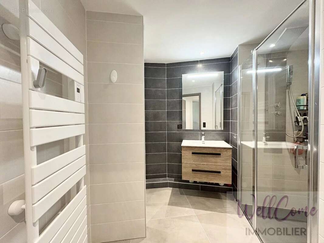 Appartement à AIX-LES-BAINS