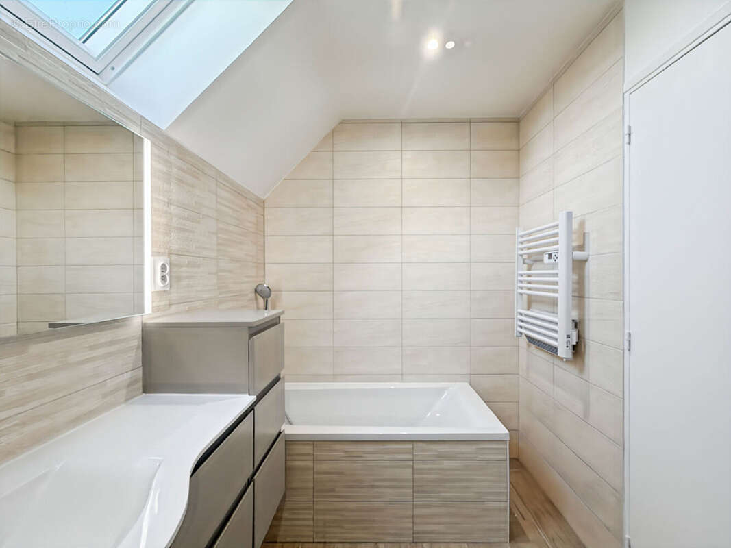 Maison à MANTES-LA-JOLIE