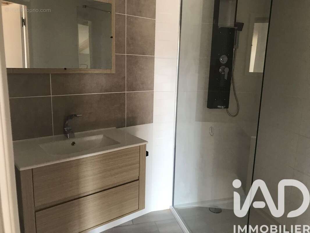 Photo 9 - Appartement à VALLON-PONT-D'ARC