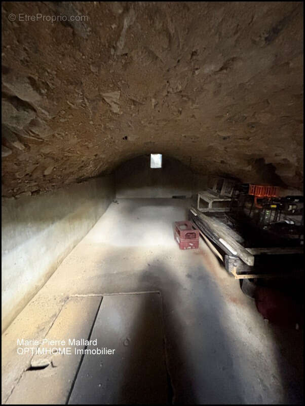 Ensemble immobilier à rénover à SAINT DIZIER LEYRENNE (23) - photo 35