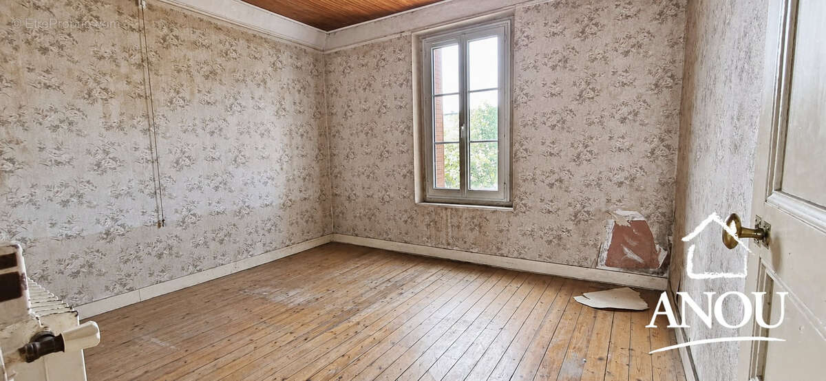 Maison a renover avec jardin - ideal investissement locatif - photo 5