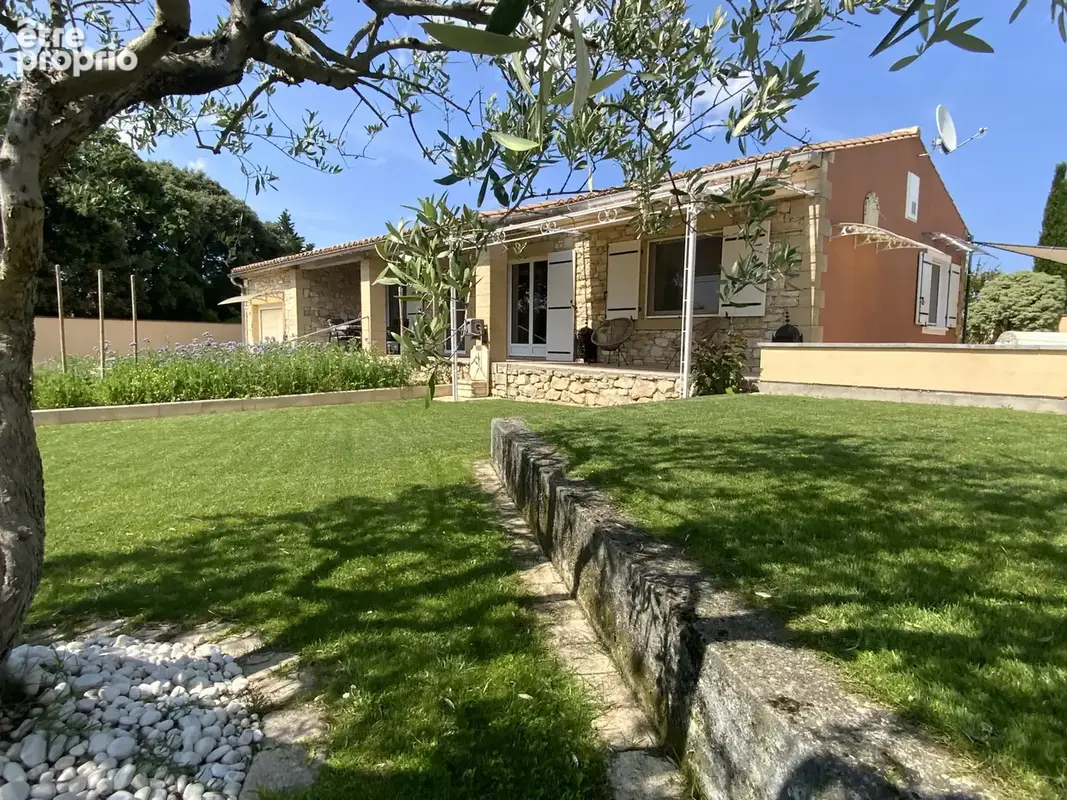 Villa plain pied sur 1000 m2 de terrain avec piscine. - photo 15