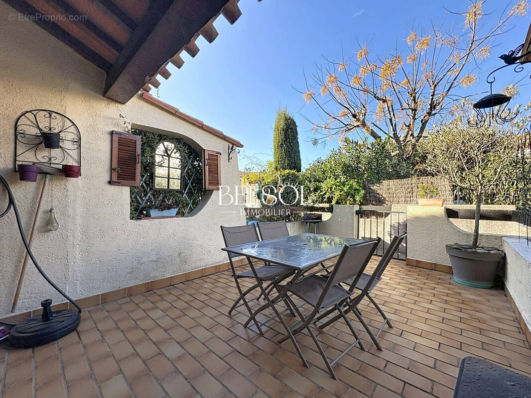 Maison à SAINT-CYPRIEN