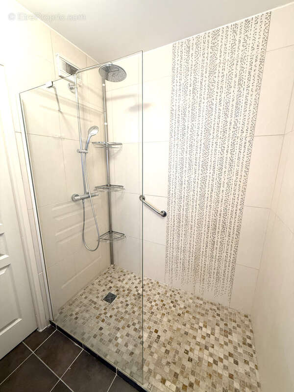 Appartement à SAINT-MAXIMIN-LA-SAINTE-BAUME