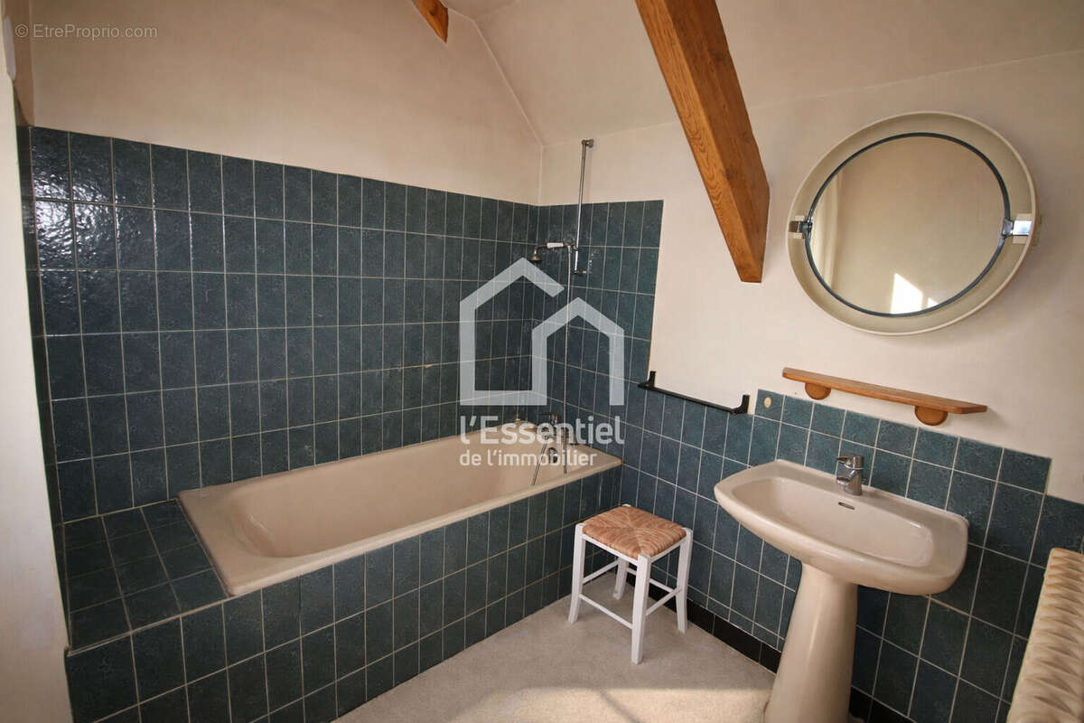 Maison à VERNEUIL-SUR-SEINE