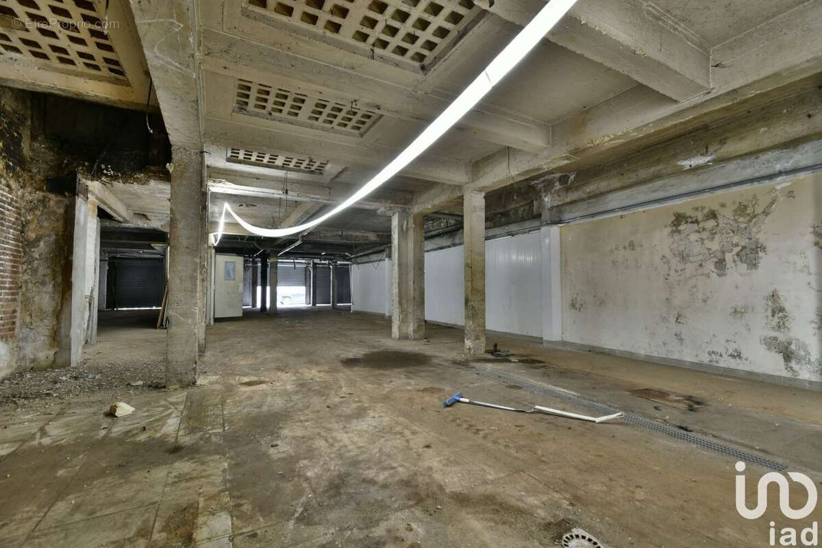 Photo 3 - Commerce à AMIENS