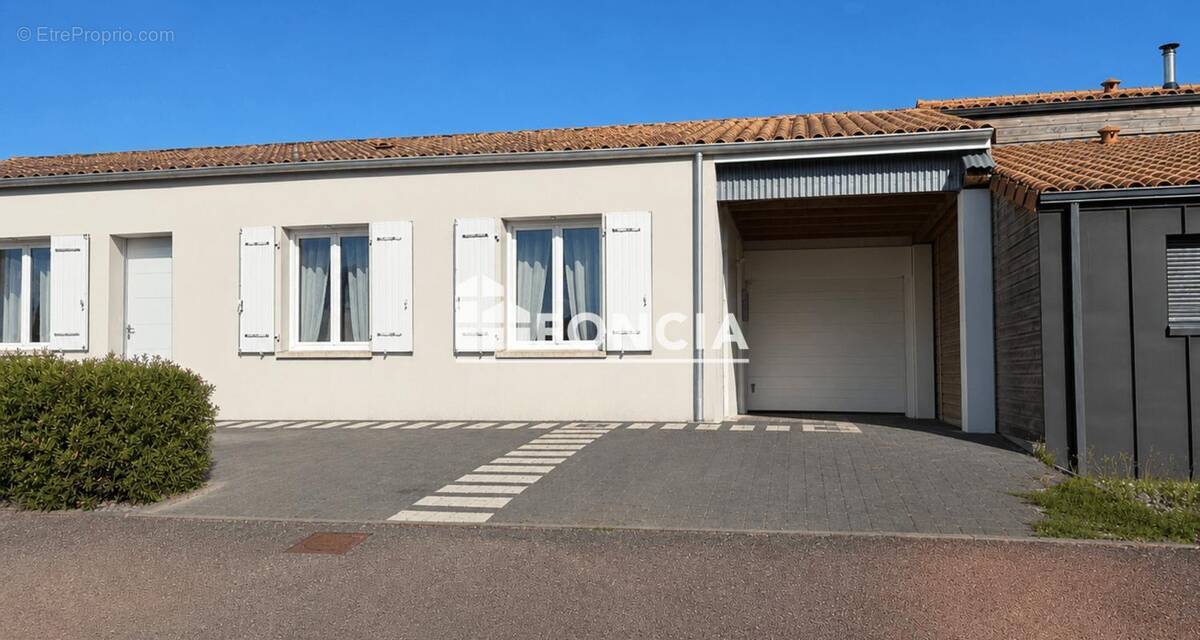 Maison à VERGEROUX