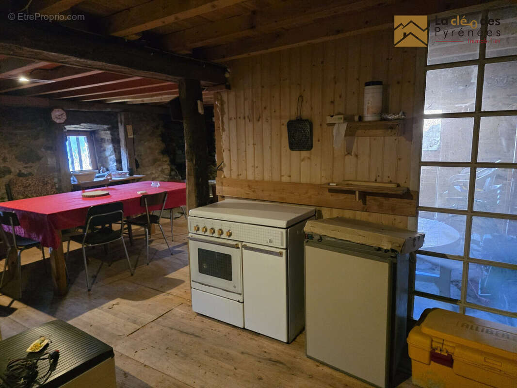 Maison à LUZ-SAINT-SAUVEUR