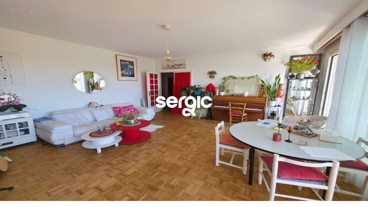 Appartement à CHATENAY-MALABRY
