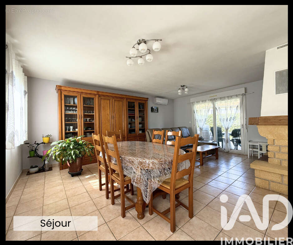 Photo 4 - Maison à SAINTE-FOY-DE-PEYROLIERES