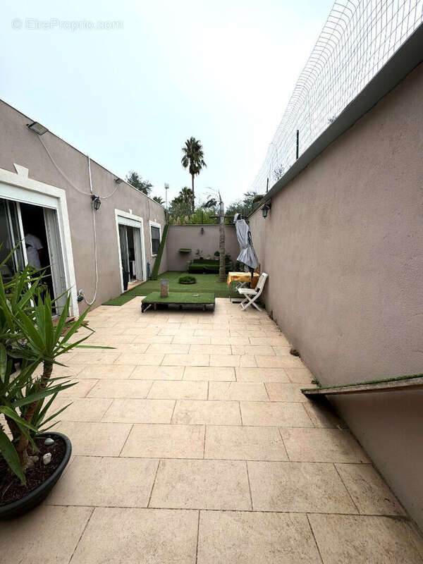 Appartement à FREJUS