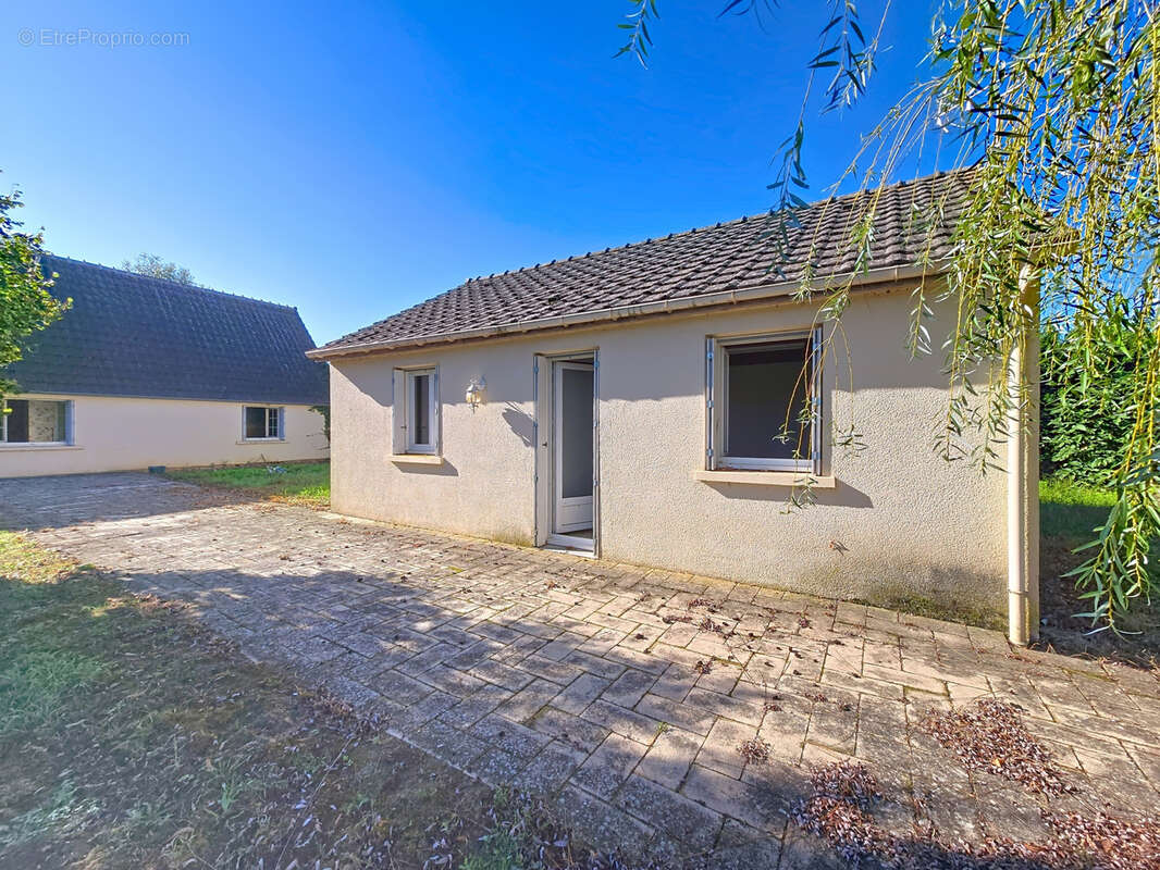 Propriété agricole avec maisons, dépendances, prairies et terres agricoles   Cher (18), proche Champagne berrichonne - photo 24
