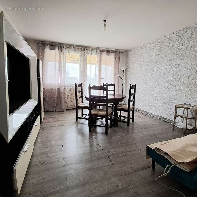 Appartement à CORBEIL-ESSONNES
