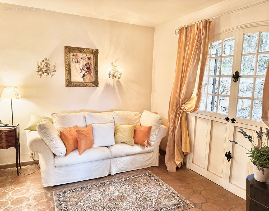 Maison à SPERACEDES