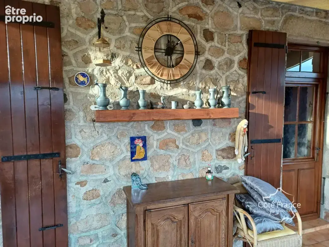 Maison de village rénovée avec dépendances et terrain attena - photo 20