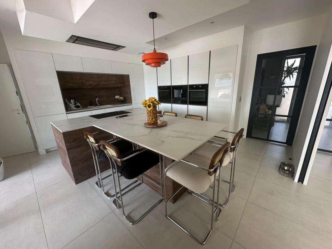 Maison à ETOILE-SUR-RHONE