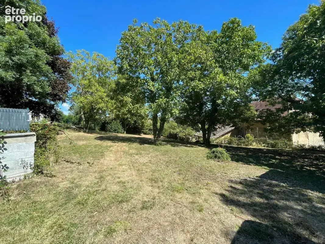 À VENDRE – Terrain 1200 m² à VASSELIN (38890) - photo 1