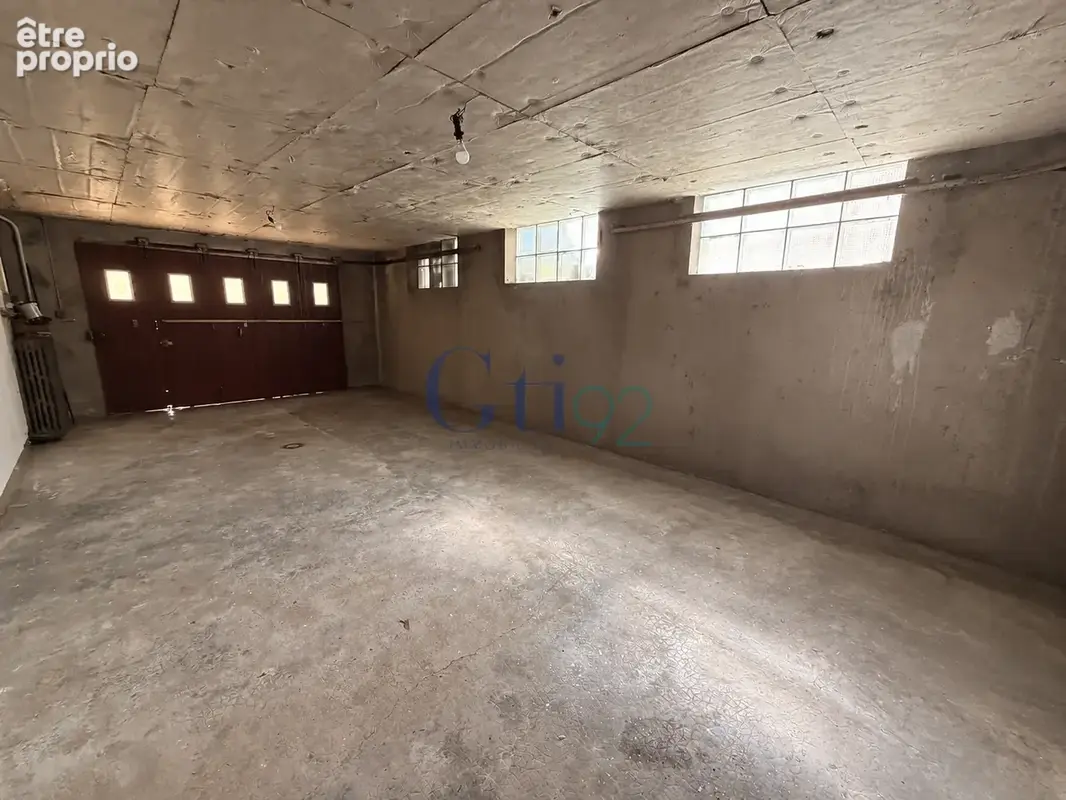 Maison a fort potentiel offrant des beaux volumes - photo 14