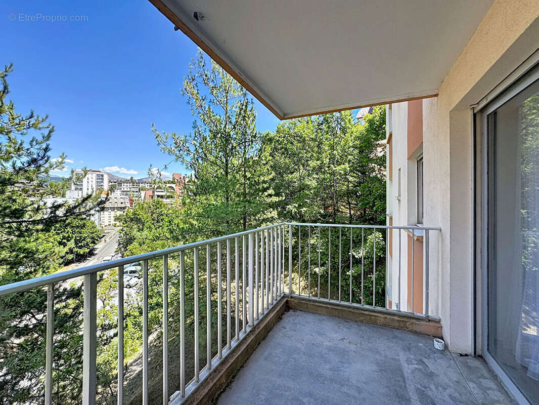 GAP - Appartement T2 avec terrasse, vue panoramique sur les montagnes et ascenseur ! - photo 8