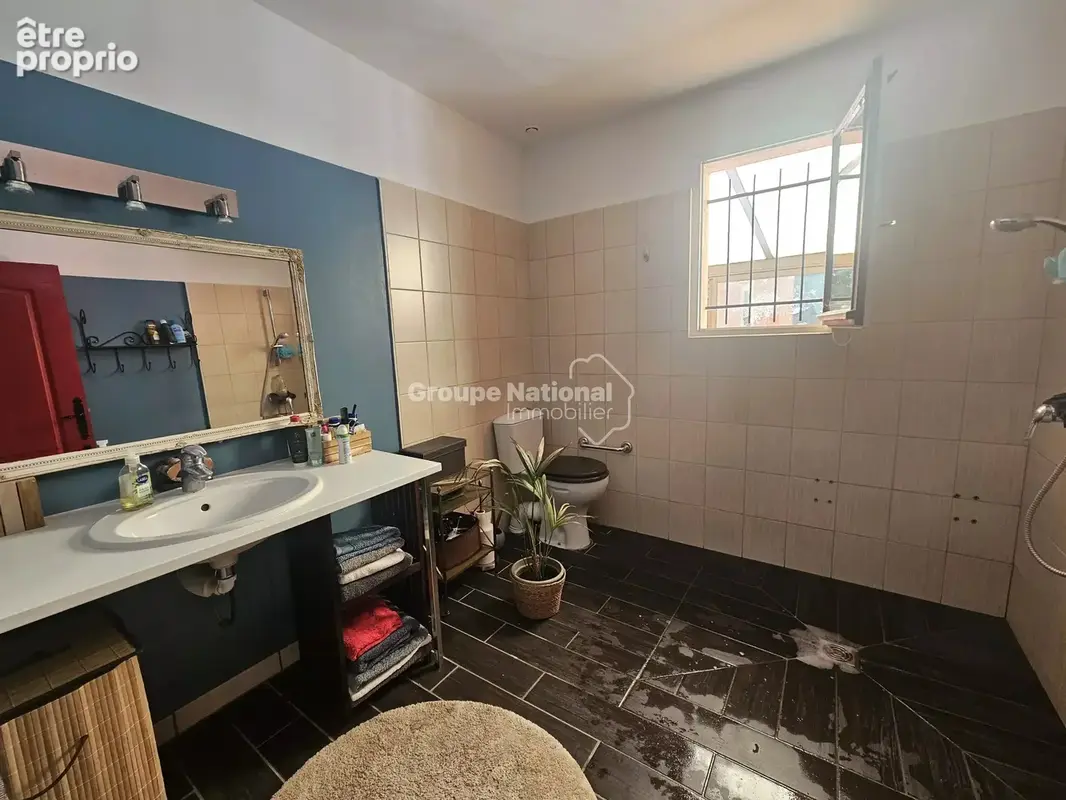 Pernes les fontaines villa de plain pied sur terrain de 4173 m² - photo 9
