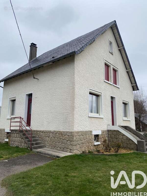 Maison 241 m² à Montaignac-Saint-Hippolyte  - photo 2