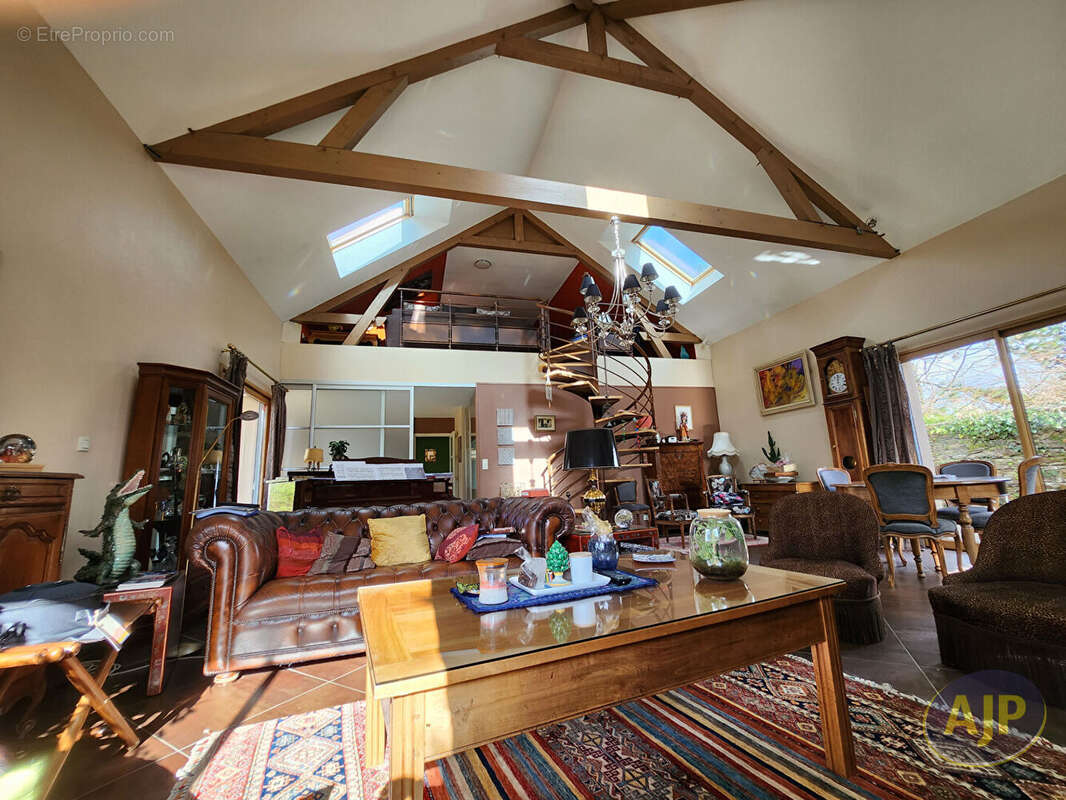 Maison à BAIN-DE-BRETAGNE