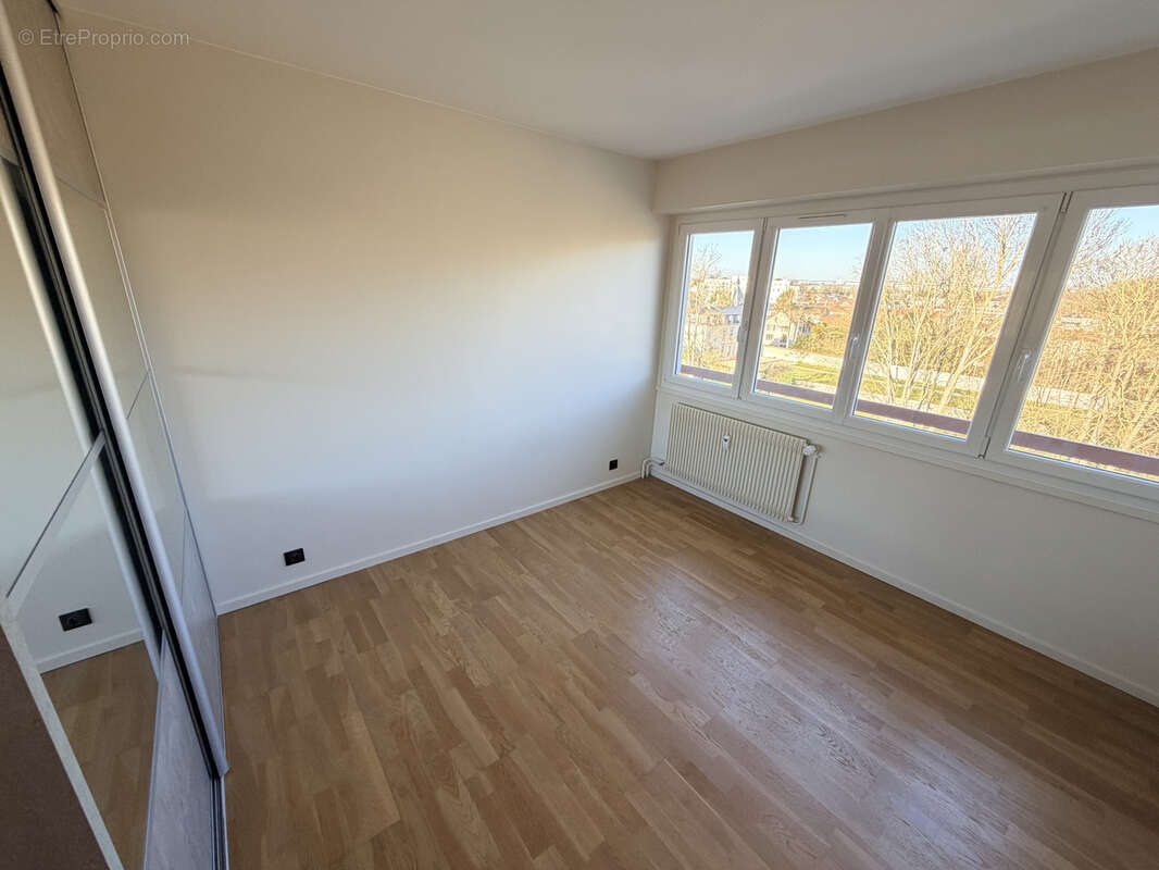 Appartement 3 chambres avec piscine à Cormontreuil - photo 11