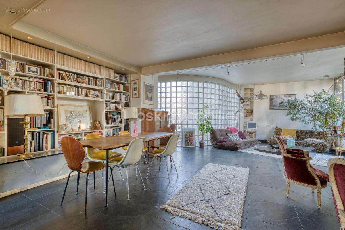 Maison de ville T5 (4 chambres) de 155 m2 - VILLA CHASSAGNOLLE - LES LILAS - photo 9