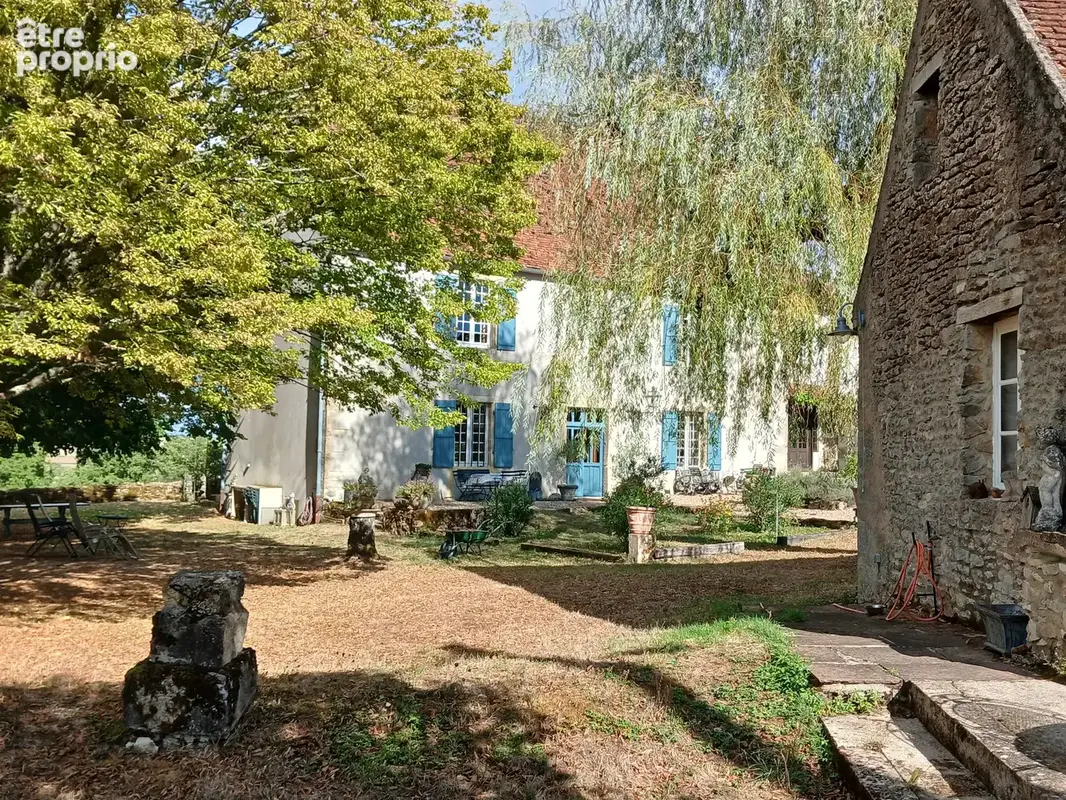Maison Forte de 1585 avec sa tour, gîte et une très belle vue sur la campagne, proche Clamecy. - photo 6