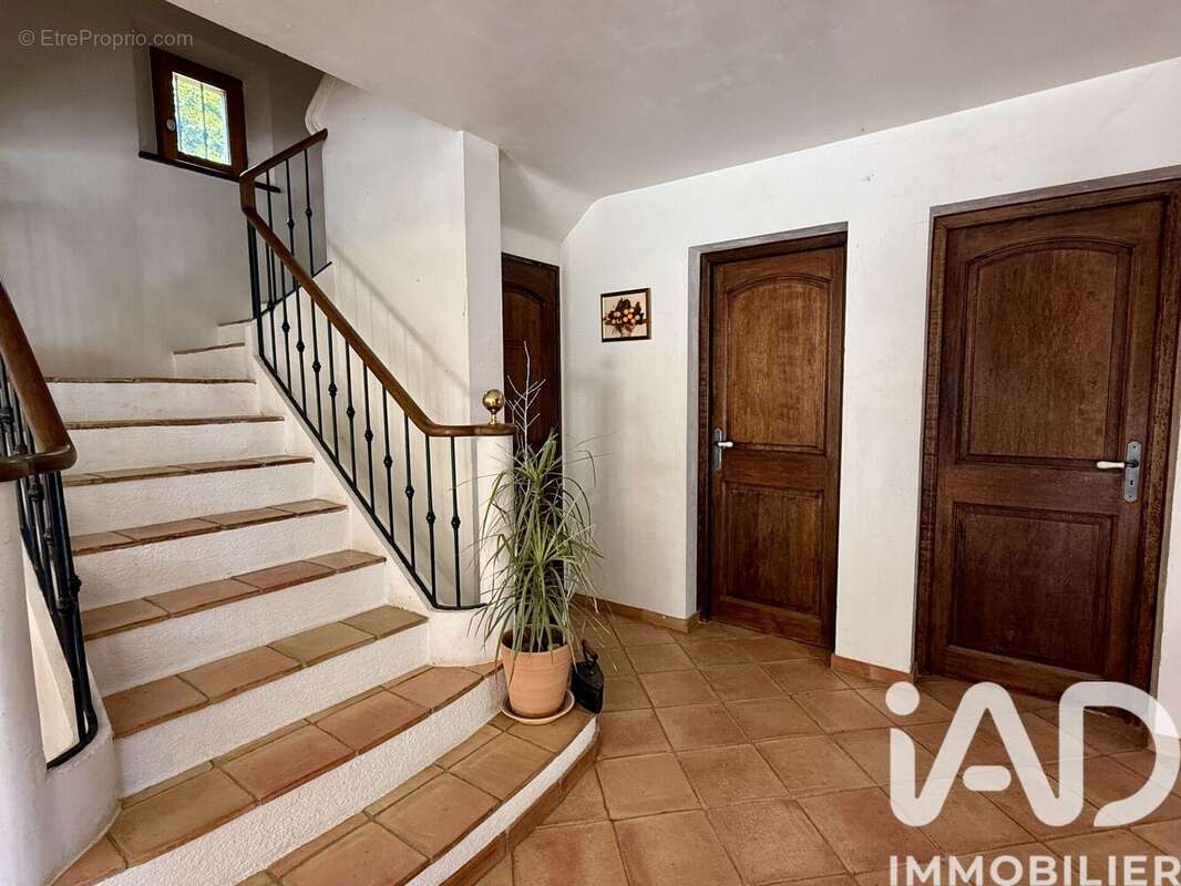 Photo 9 - Maison à PLAN-DE-LA-TOUR