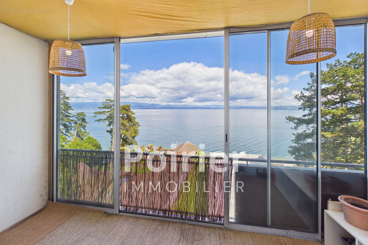 Appartement à EVIAN-LES-BAINS