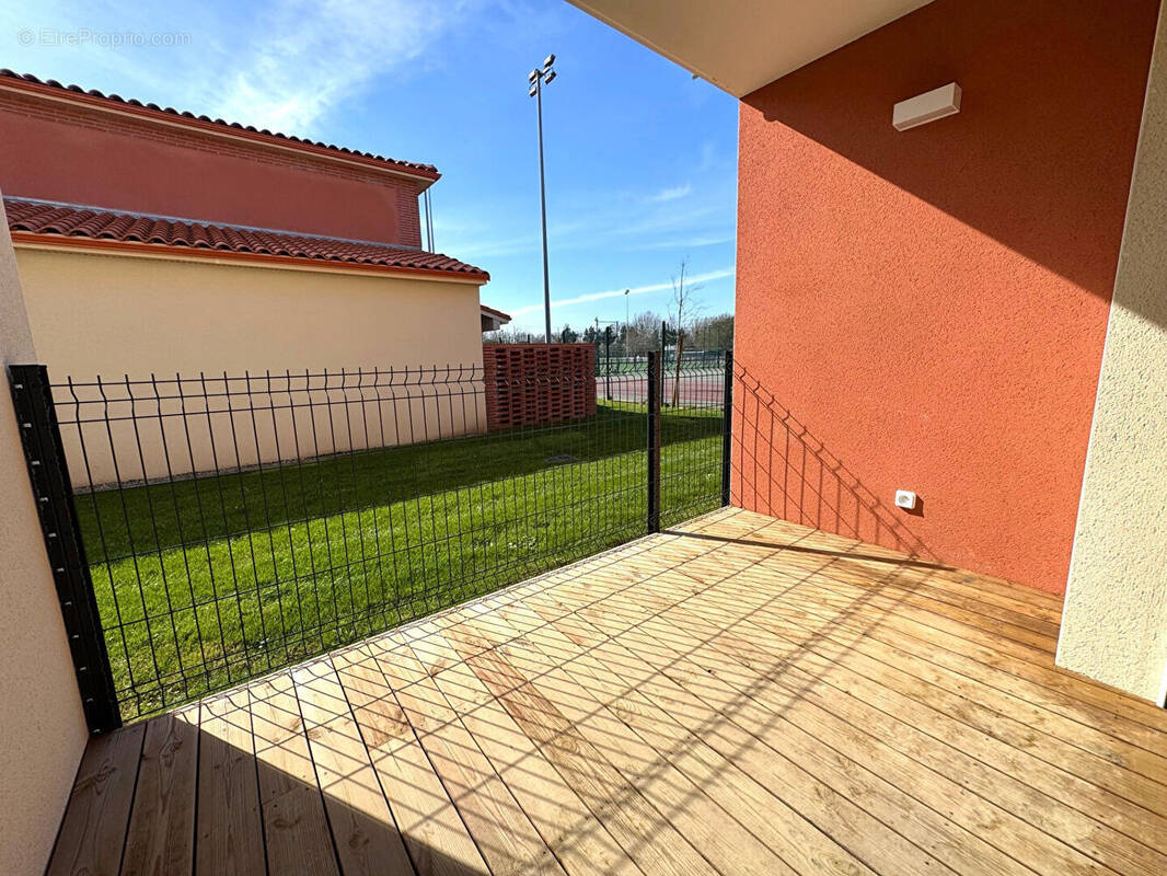 Appartement à CASTELGINEST