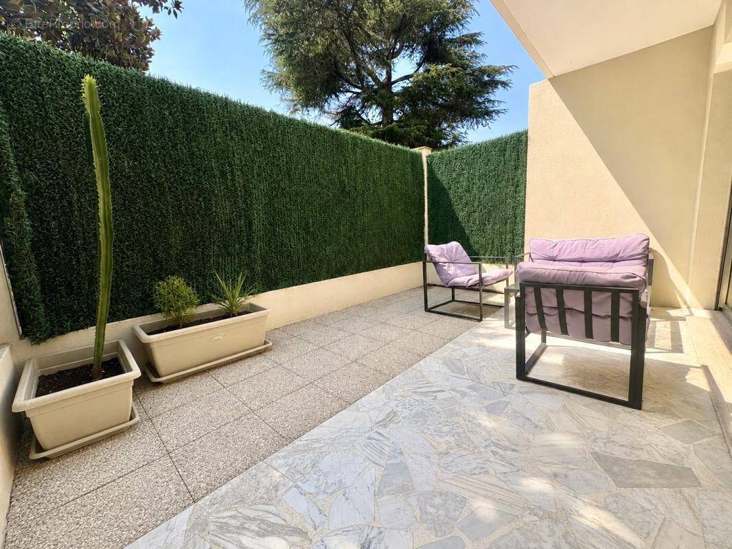 Appartement à LE CANNET