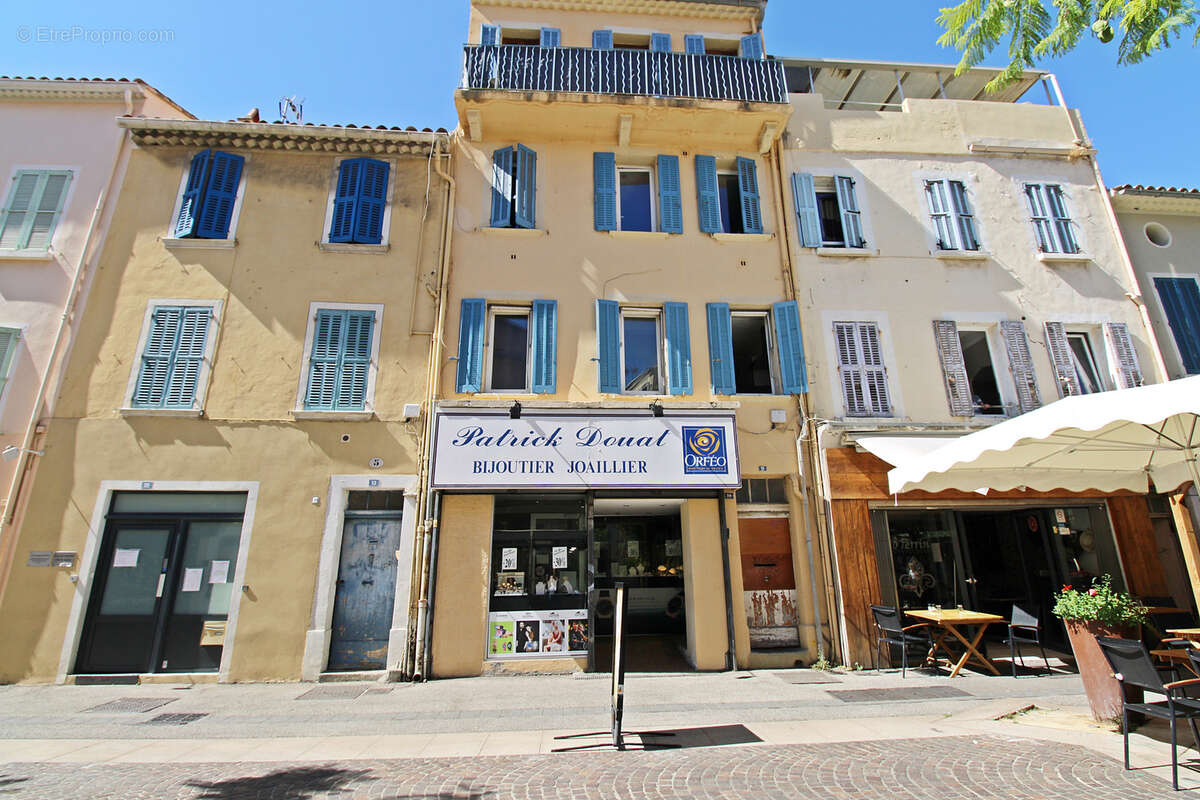 Commerce à LA SEYNE-SUR-MER