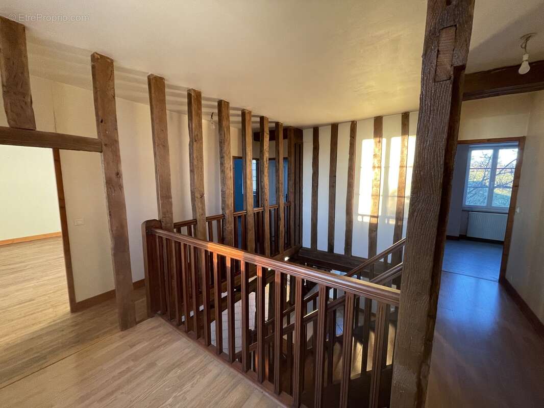 n°7 - Maison à SAINT-LEONARD-DE-NOBLAT