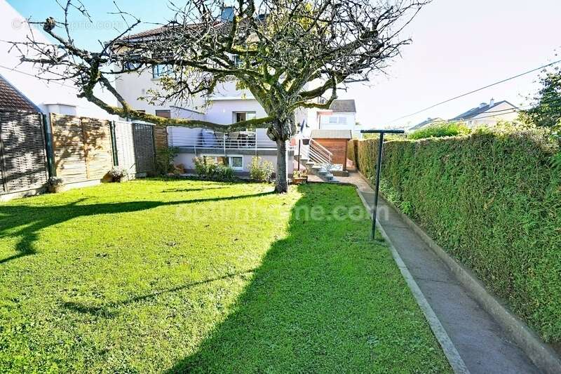 Maison mexy 94m2, 3 chambres, 2 salles de bain, dressing ou bureau, garage, jardin - photo 2