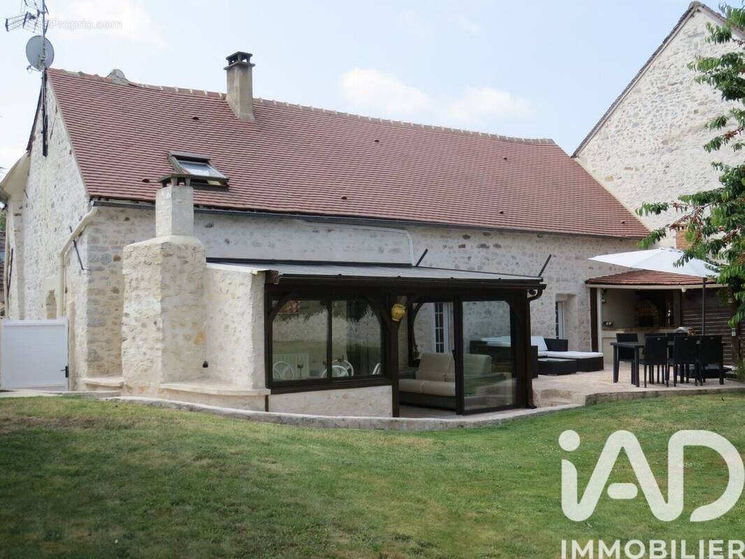 Photo 1 - Maison à CHARS