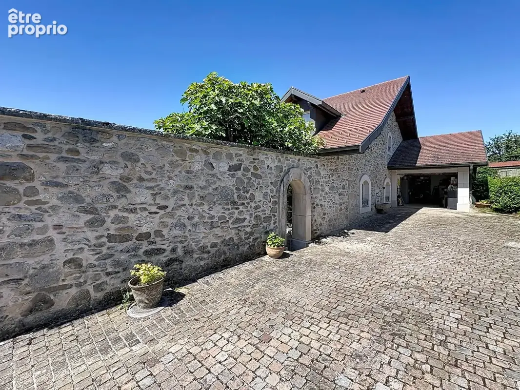 Corps de ferme à vendre 5 pièces CERNEX (74) - photo 8