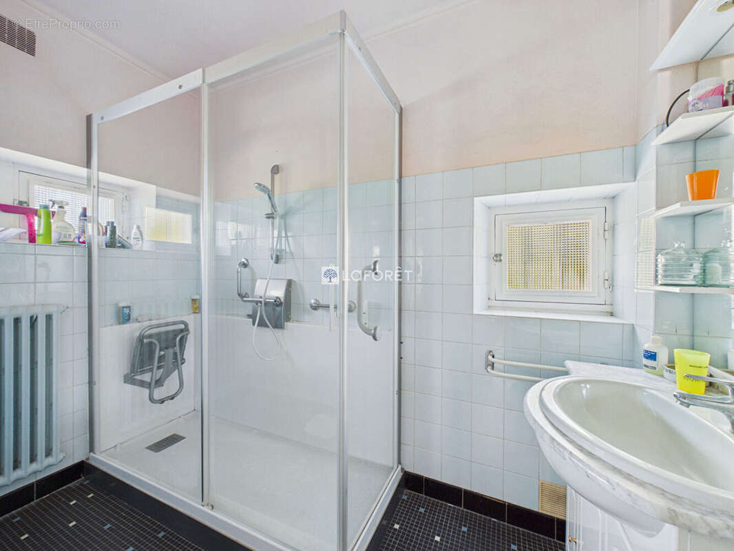 LOCTUDY - MAISON  T6 avec vie de plain-pied - photo 13