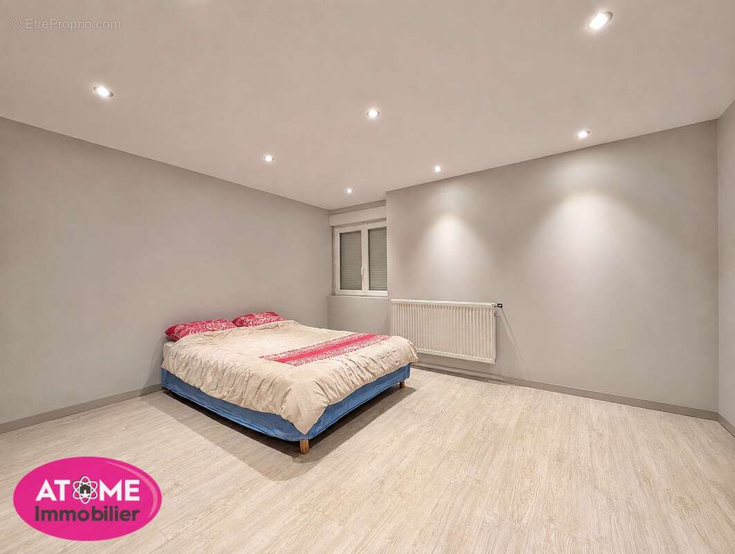 Idéal primo-accédants   Maison familiale de 135,42 m2 avec espace indépendant à Auboué (54580) - photo 6